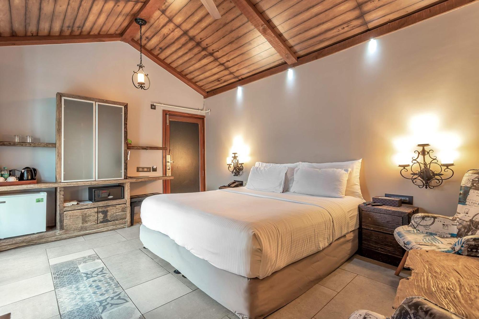 The Baga Beach Resort Esterno foto